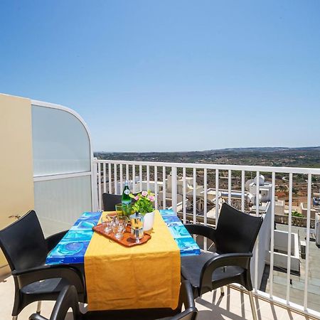 Summer Breeze Apartment With Panoramic Terrace - By Getawaysmalta Мелліха Екстер'єр фото