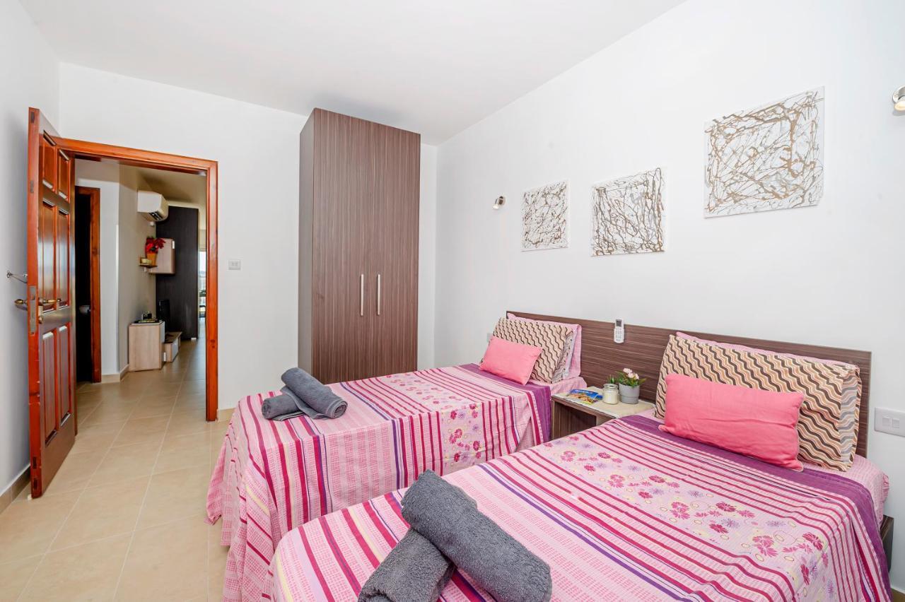 Summer Breeze Apartment With Panoramic Terrace - By Getawaysmalta Мелліха Екстер'єр фото