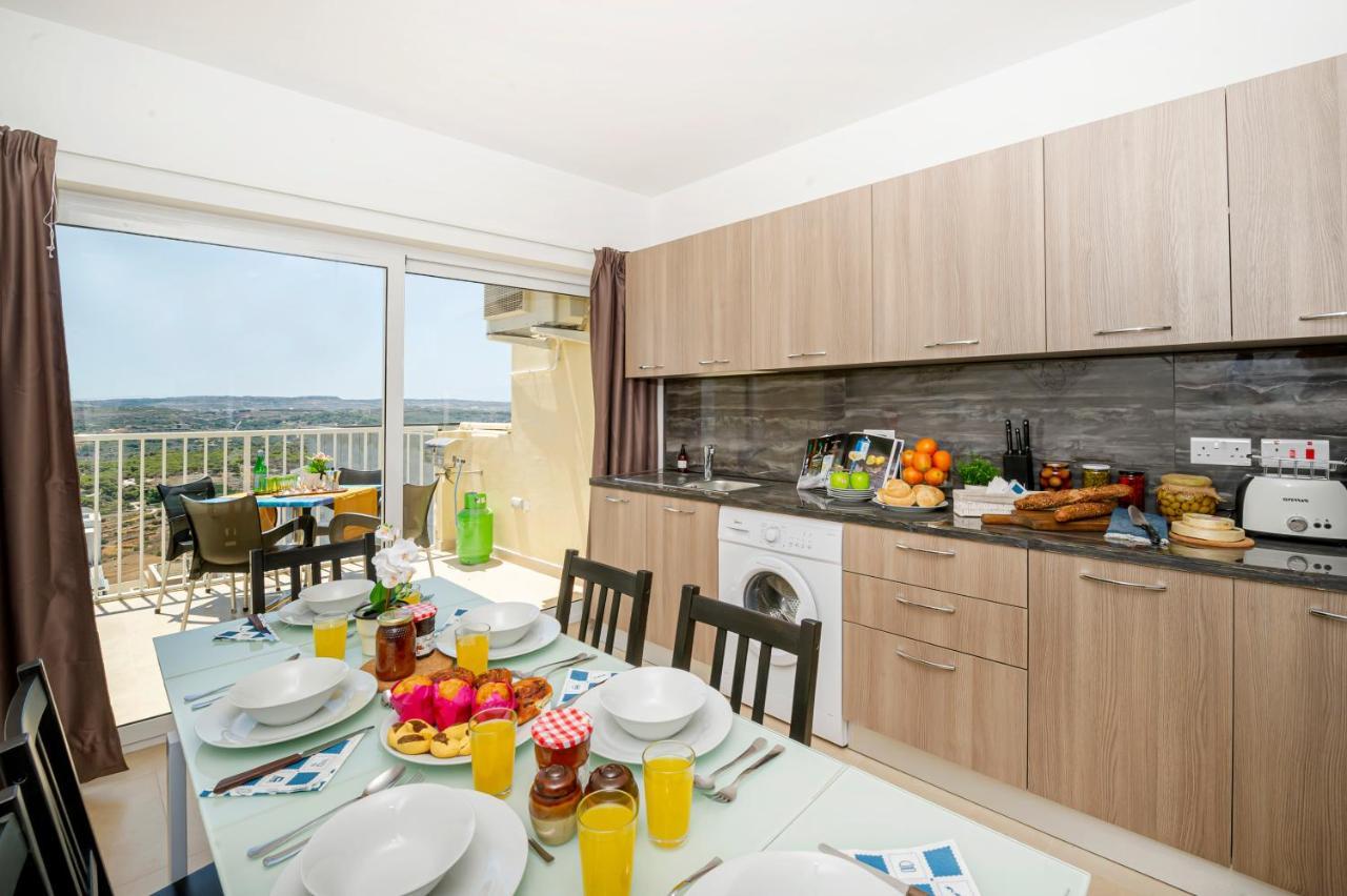 Summer Breeze Apartment With Panoramic Terrace - By Getawaysmalta Мелліха Екстер'єр фото