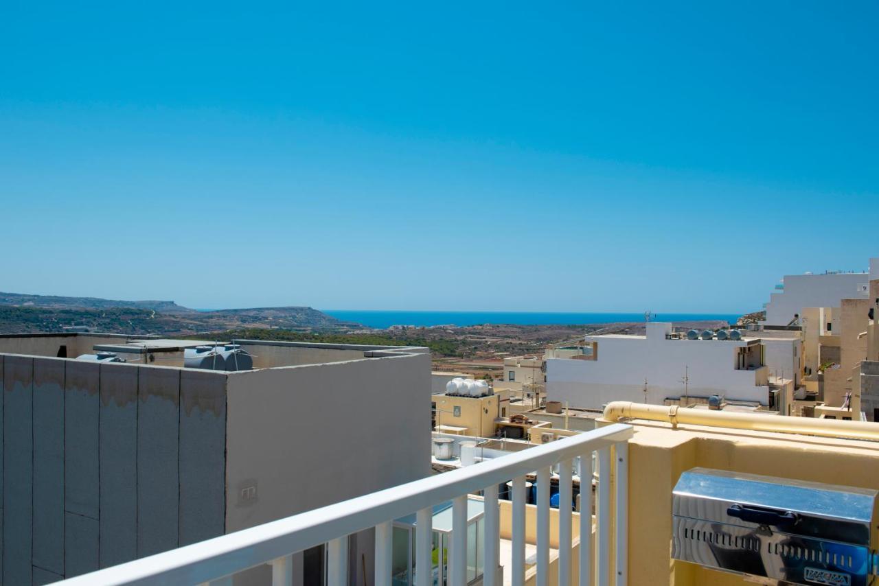 Summer Breeze Apartment With Panoramic Terrace - By Getawaysmalta Мелліха Екстер'єр фото